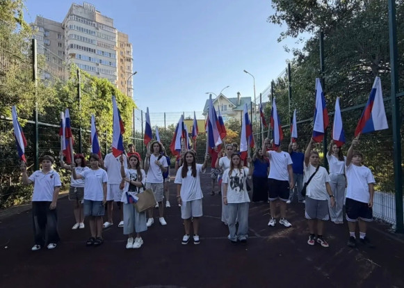 Молодежный интерактив ко Дню Государственного флага России 3